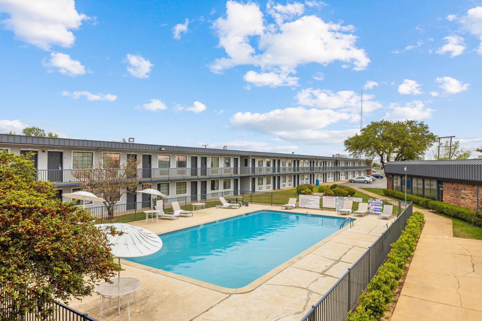 Americas Best Value Inn Fort Worth/Hurst Richland Hills Εξωτερικό φωτογραφία