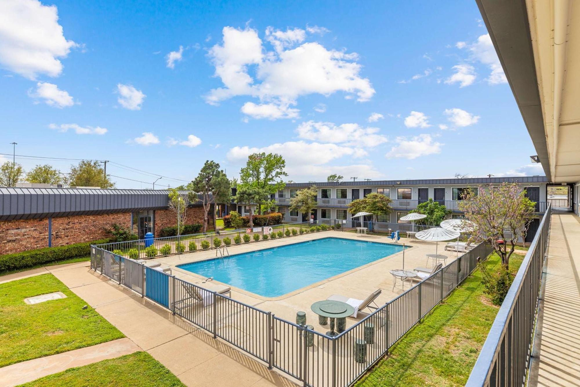 Americas Best Value Inn Fort Worth/Hurst Richland Hills Εξωτερικό φωτογραφία
