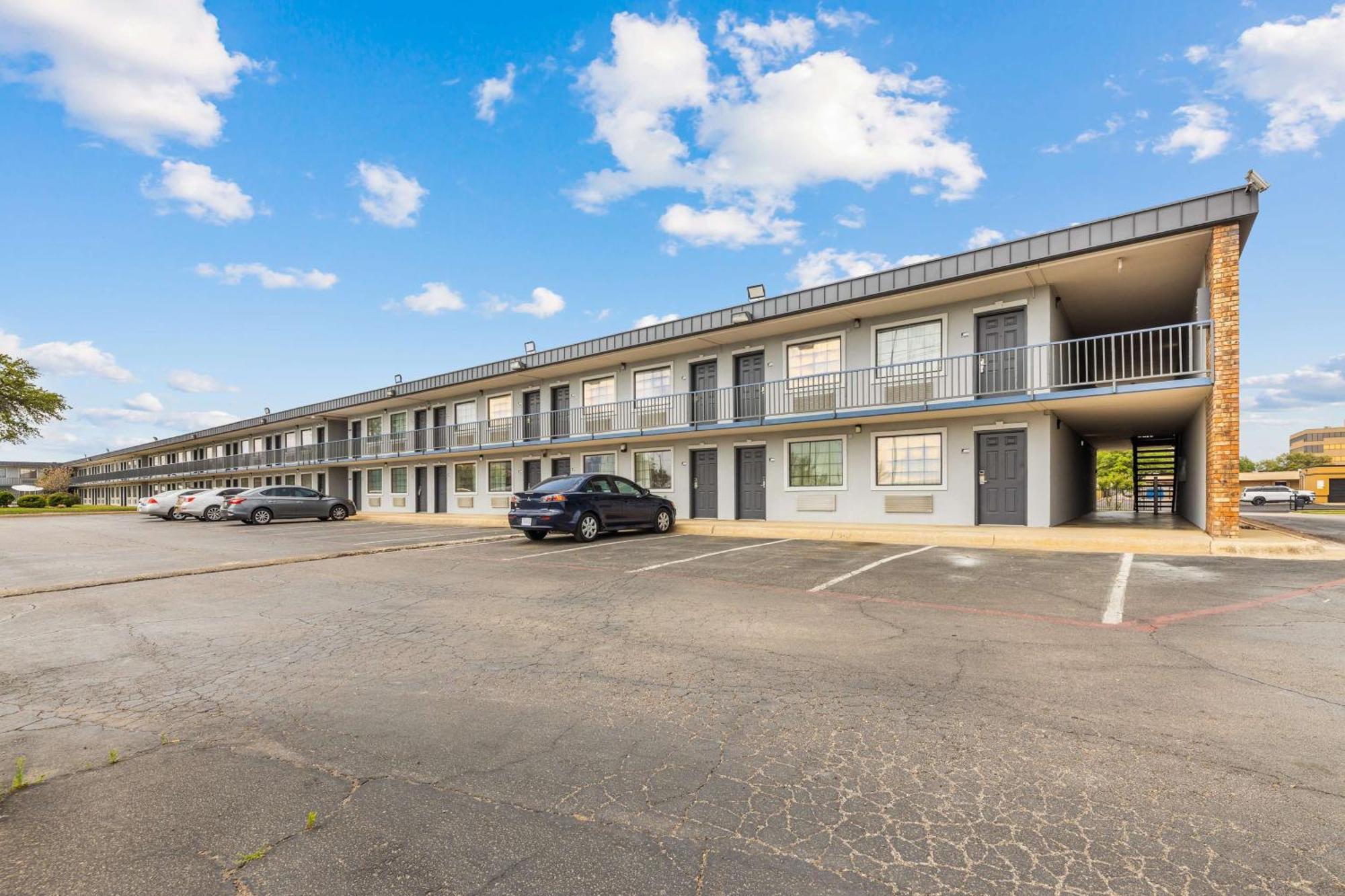 Americas Best Value Inn Fort Worth/Hurst Richland Hills Εξωτερικό φωτογραφία